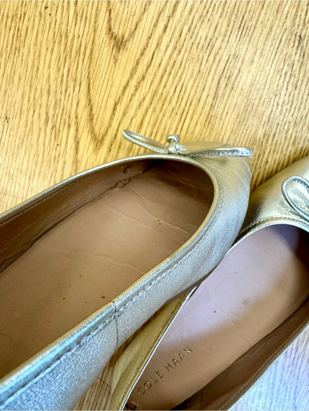 Cole Haan Yara Metallic Gold Soft Leather Ballet Flats Bow Trim 8 Fall Coquette